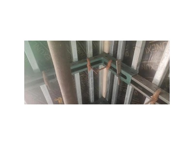 墙体斜支撑 墙面平整 有效减少对拉螺孔数量图1