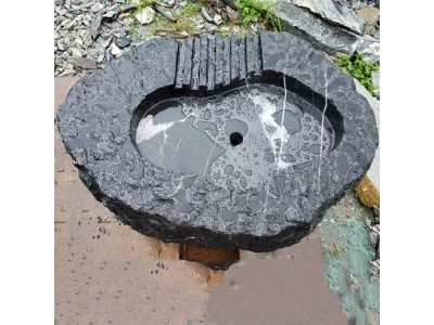 产地加工黑山石日式石材水钵 庭院异形石头流水景观摆件图1