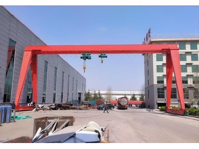 MG双梁桥式起重机运行平稳结构简单工作效率高图1