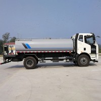 解放8立方大型洒水车工厂车间降尘车多功能运水车