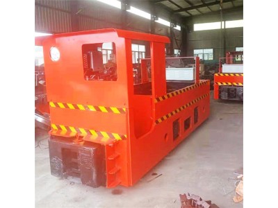 3吨矿用电瓶车 3吨工矿牵引电瓶车免维护图1
