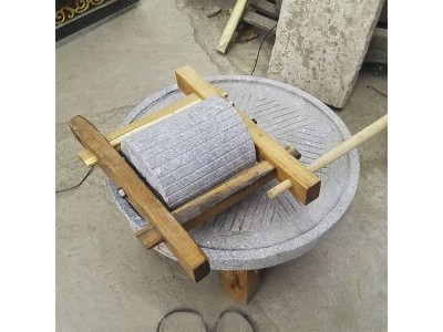 不锈钢底盘杂粮研磨电动石碾子 1.8米双碾辊 稻谷脱壳碾米机图1