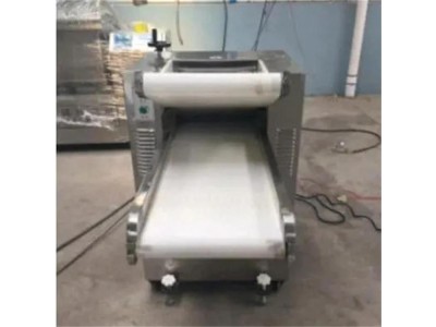 自动压面机 家用压面机 半自动揉面机货号H8195图1