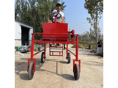 8米宽幅打药机 座驾式四轮打药机 喷杆式四轮打药机图1