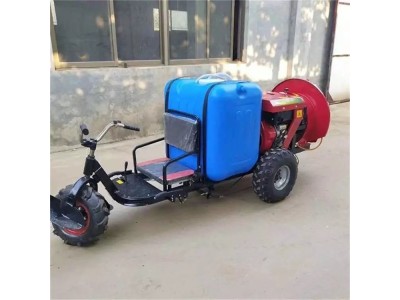 自走式果树四轮汽油打药机液压升降轮距可调图1